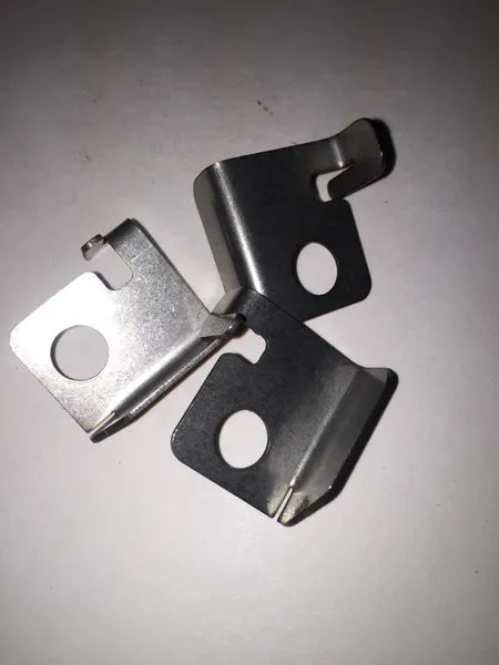 0140 Strap Retaining Clip